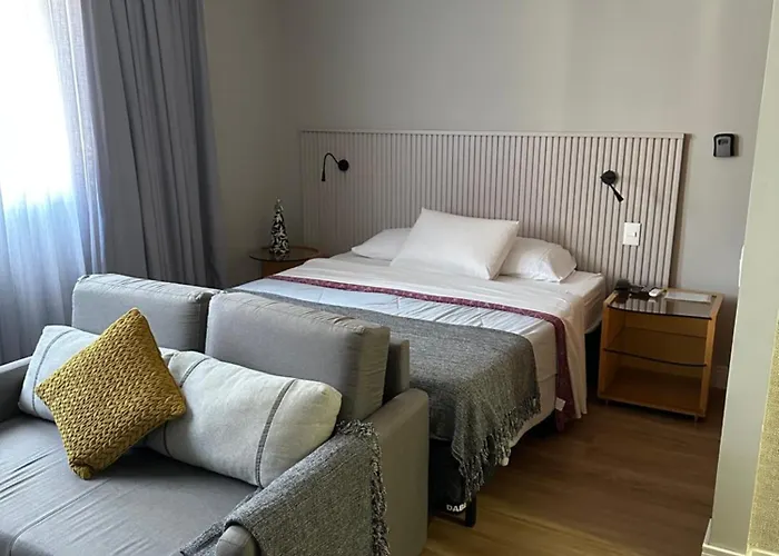 Suite Em Hotel